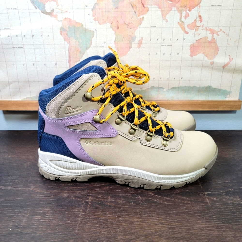 BRAND NEW Columbia Newton Ridge Plus Waterproof Hiking Boot Women's Size 10.0